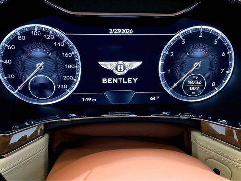 Used 2024 Bentley Continental GT image 10