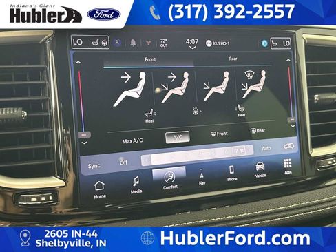 Used 2024 Chrysler Pacifica Limited FWD image 24