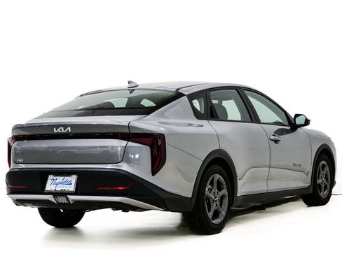 Used 2025 Kia K4 FWD image 6