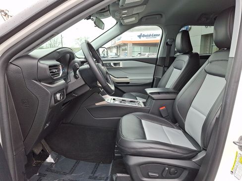 Certified 2023 Ford Explorer XLT w/ Equipment Group 202A AWD/4WD image 11