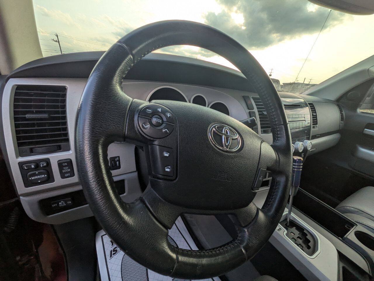 Used 2008 Toyota Tundra Limited AWD/4WD image 16