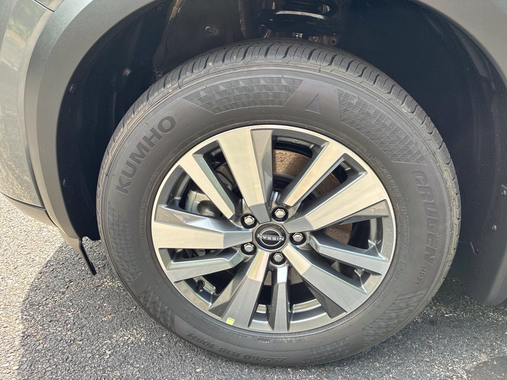 New 2026 Nissan Pathfinder SL AWD/4WD image 12
