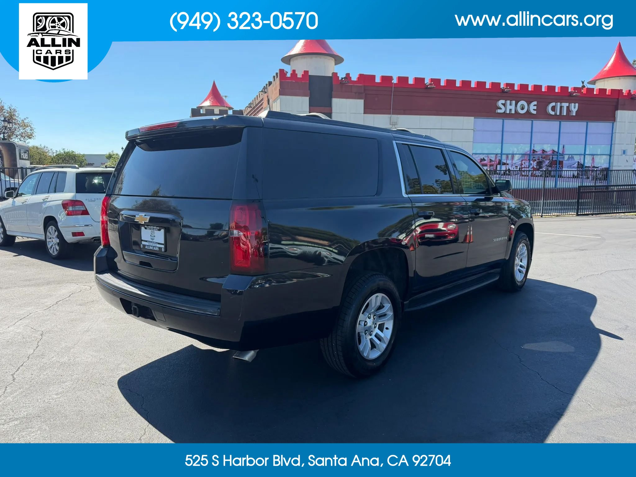 Used 2017 Chevrolet Suburban LS w/ Enhanced Driver Alert Package RWD image 4