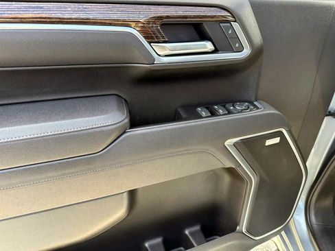 Used 2025 GMC Sierra 1500 Elevation w/ Preferred Package image 16