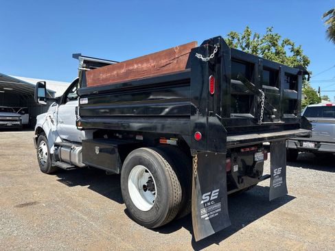 Used 2023 Ford F650 2WD Regular Cab Super Duty image 3