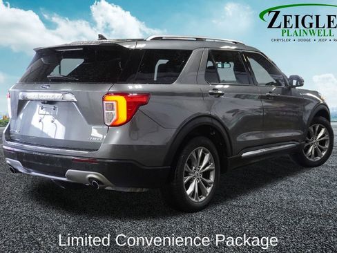 Used 2022 Ford Explorer Limited image 3