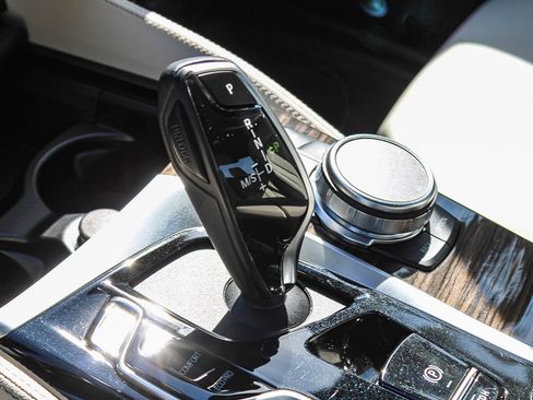 Used 2023 BMW 540i w/ M Sport Package image 20