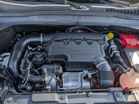 Used 2022 Jeep Renegade Latitude AWD/4WD image 27