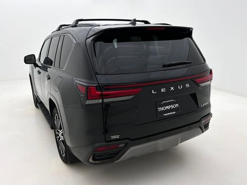 Used 2024 Lexus LX 600 4WD w/ Appearance Package image 8