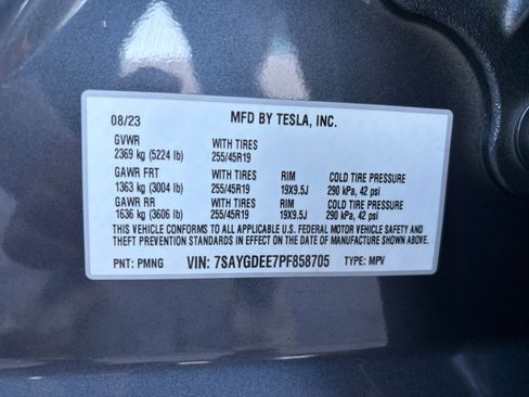 Used 2023 Tesla Model Y Long Range AWD/4WD image 34