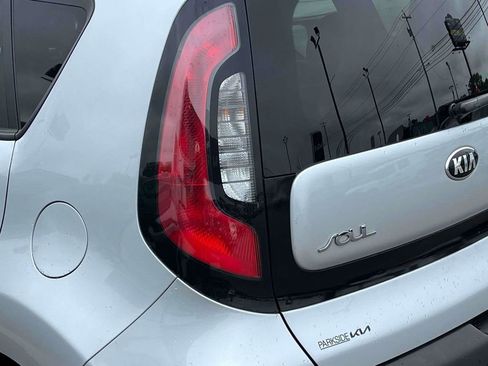 Used 2016 Kia Soul FWD image 30