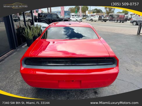 Used 2009 Dodge Challenger SE RWD image 10