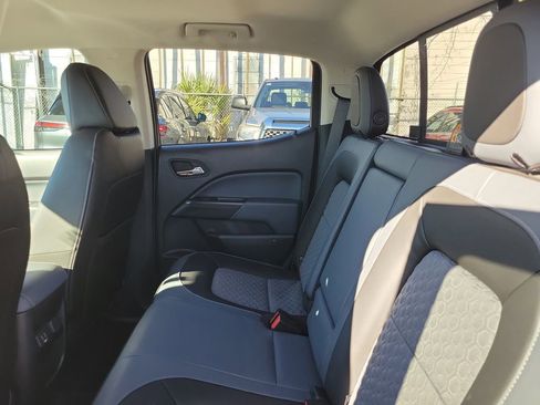 Used 2022 Chevrolet Colorado Z71 image 10