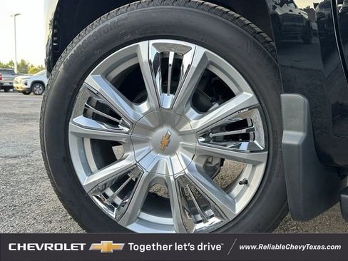 New 2026 Chevrolet Silverado 1500 High Country AWD/4WD image 9