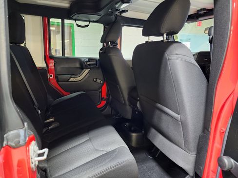 Used 2017 Jeep Wrangler Unlimited Sport w/ Connectivity Group image 22