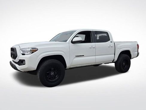 Used 2023 Toyota Tacoma SR5 RWD image 5