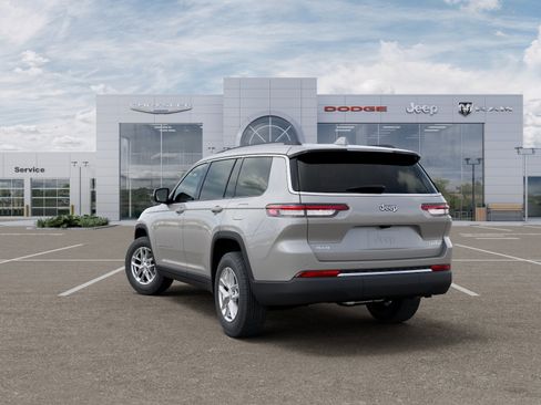 New 2026 Jeep Grand Cherokee L Laredo AWD/4WD image 31