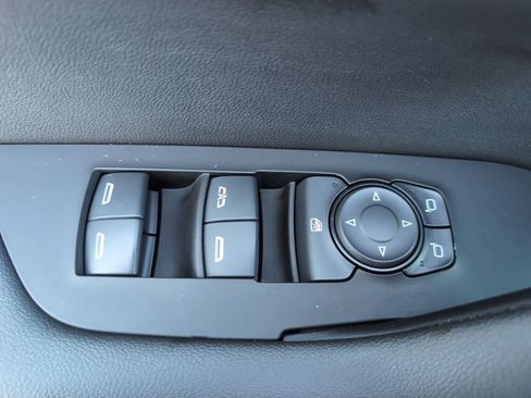 Used 2024 Chevrolet Blazer RS image 19