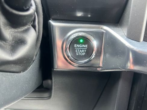 Used 2022 Ford F150 Lariat w/ Equipment Group 501A Mid image 30