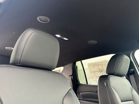 New 2025 Chevrolet Traverse LT w/ Enhanced Driving Package image 20