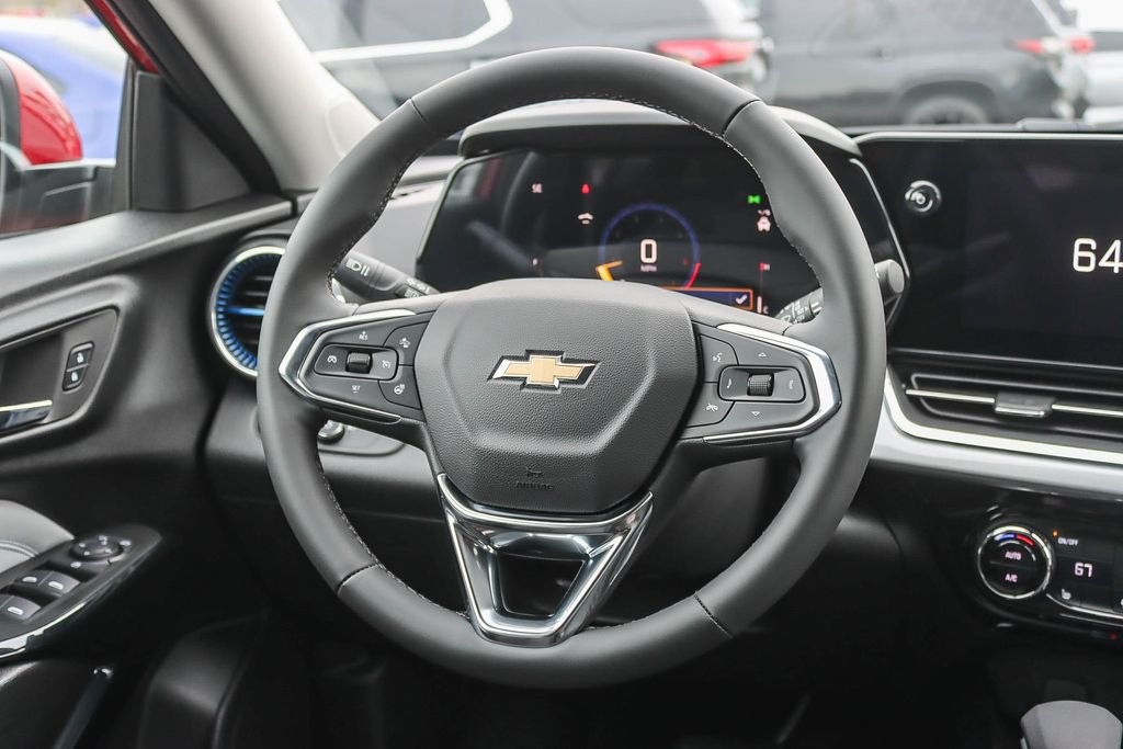 Used 2026 Chevrolet Trax LT w/ Driver Confidence Package FWD image 14