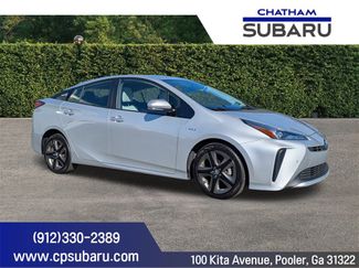 Used 2019 Toyota Prius L Eco video 1