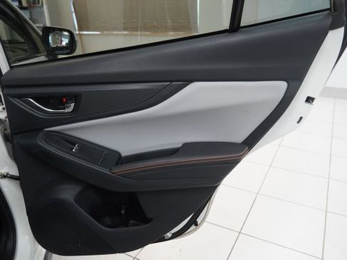 Used 2019 Subaru Crosstrek 2.0i Limited w/ Moonroof Package w/Navigation AWD/4WD image 23