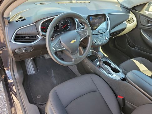 Used 2023 Chevrolet Malibu LT FWD image 8