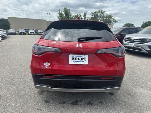 Certified 2024 Honda HR-V EX-L image 9