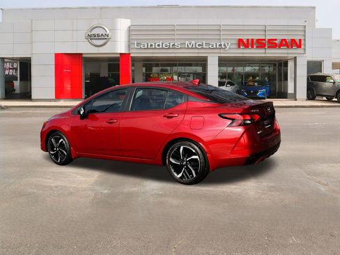 New 2025 Nissan Versa SR w/ Trunk Package image 5