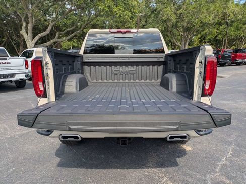 New 2026 GMC Sierra 1500 AT4 w/ AT4 Premium Package AWD/4WD image 13