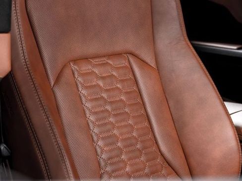 Used 2022 Lamborghini Urus image 41