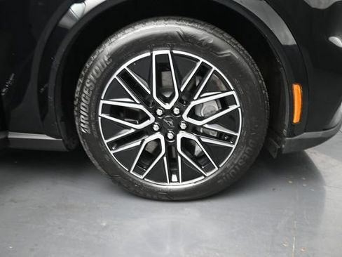 Certified 2025 Ford Mustang Mach-E Premium AWD/4WD image 32