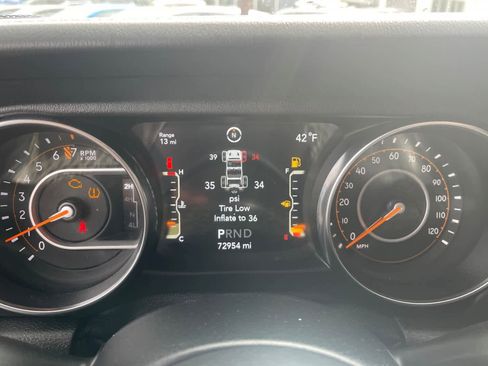 Used 2019 Jeep Wrangler Unlimited Sahara w/ Uconnect 4C Nav & Sound Group image 14