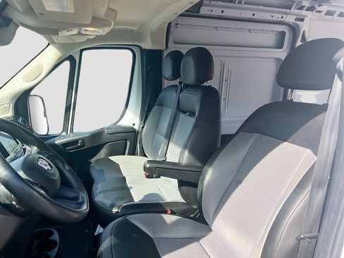 Used 2024 RAM ProMaster 2500 w/ Convenience Group FWD image 20