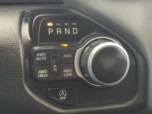 Used 2020 RAM 1500 Big Horn AWD/4WD image 19