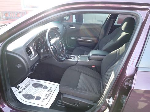 Used 2022 Dodge Charger SXT w/ Cold Weather Package image 7