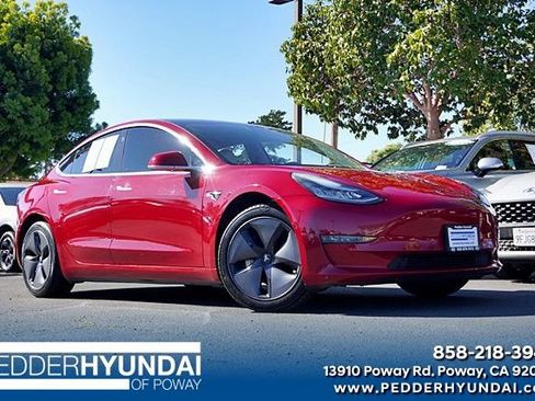 Used 2019 Tesla Model 3 Standard Range image 1