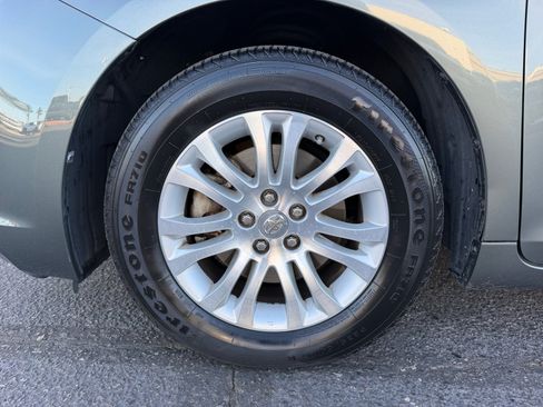 Used 2014 Toyota Sienna XLE w/ XLE Premium Package FWD image 26