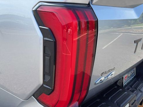 Used 2023 Toyota Tundra Limited w/ Power Package AWD/4WD image 29