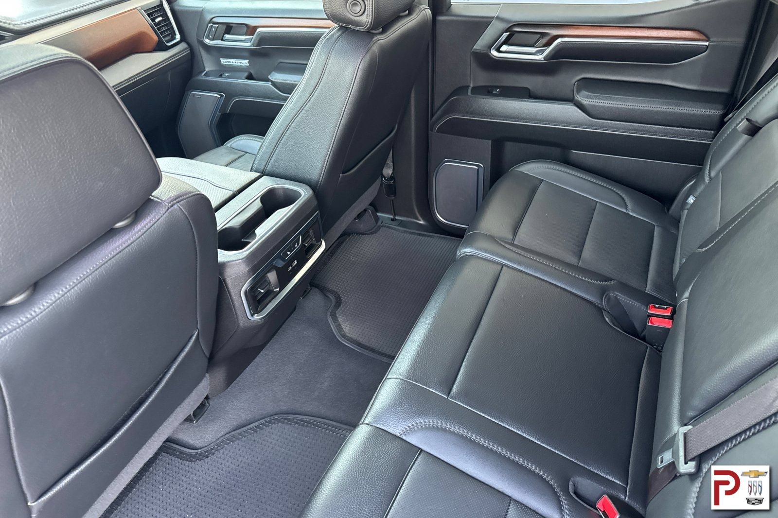 Certified 2024 GMC Sierra 1500 Denali w/ Technology Package AWD/4WD image 13
