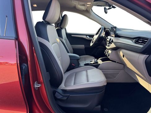 Used 2020 Ford Escape SEL FWD image 15