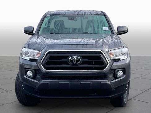 Used 2022 Toyota Tacoma SR5 RWD image 4