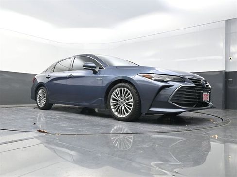 Used 2021 Toyota Avalon Limited w/ Advanced Safety Package image 27