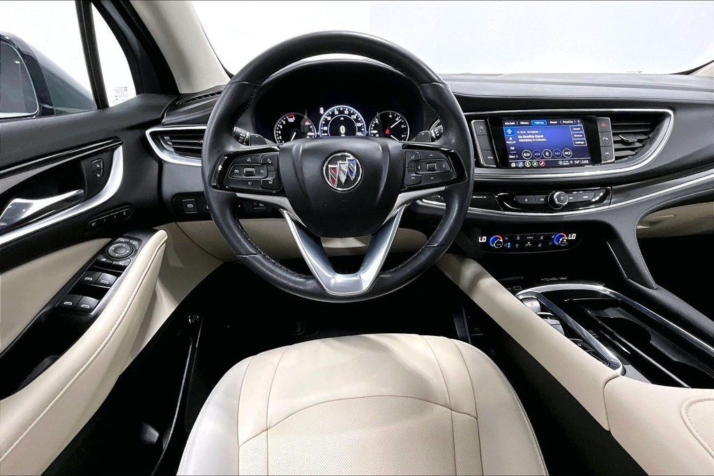 Used 2023 Buick Enclave Premium FWD image 6