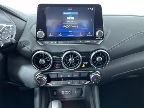 New 2025 Nissan Sentra SV image 18