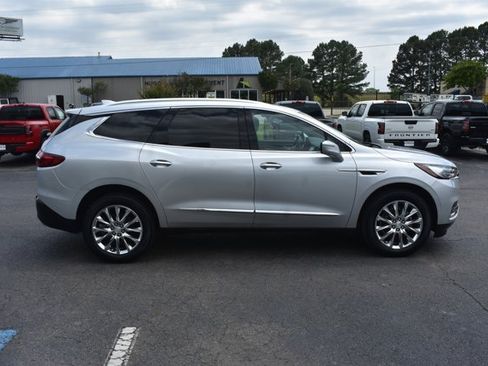 Used 2021 Buick Enclave Premium w/ Surround and Sites Package FWD image 4