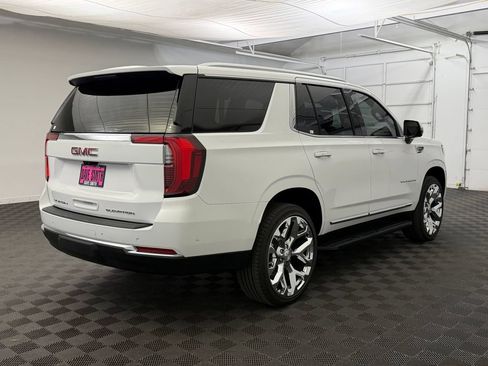 Used 2026 GMC Yukon Elevation w/ Elevation Premium Package AWD/4WD image 8
