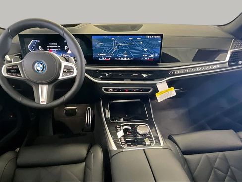 New 2026 BMW X5 xDrive50e w/ M Sport Package AWD/4WD image 5