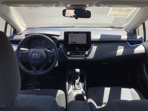 Used 2023 Toyota Corolla LE image 6